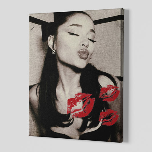 Ariana Grande kiss